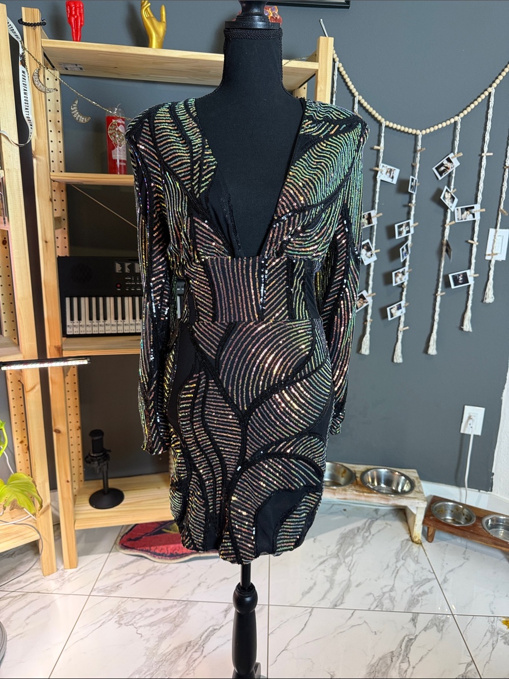 Black Sequin Wave-Pattern Mini Dress - Elegant Party Look